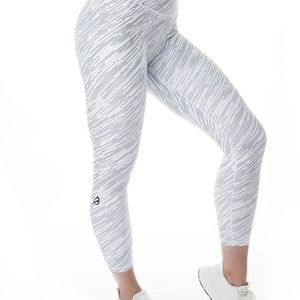 P’tula - Desa’ree Legging - Black/White - Size XS